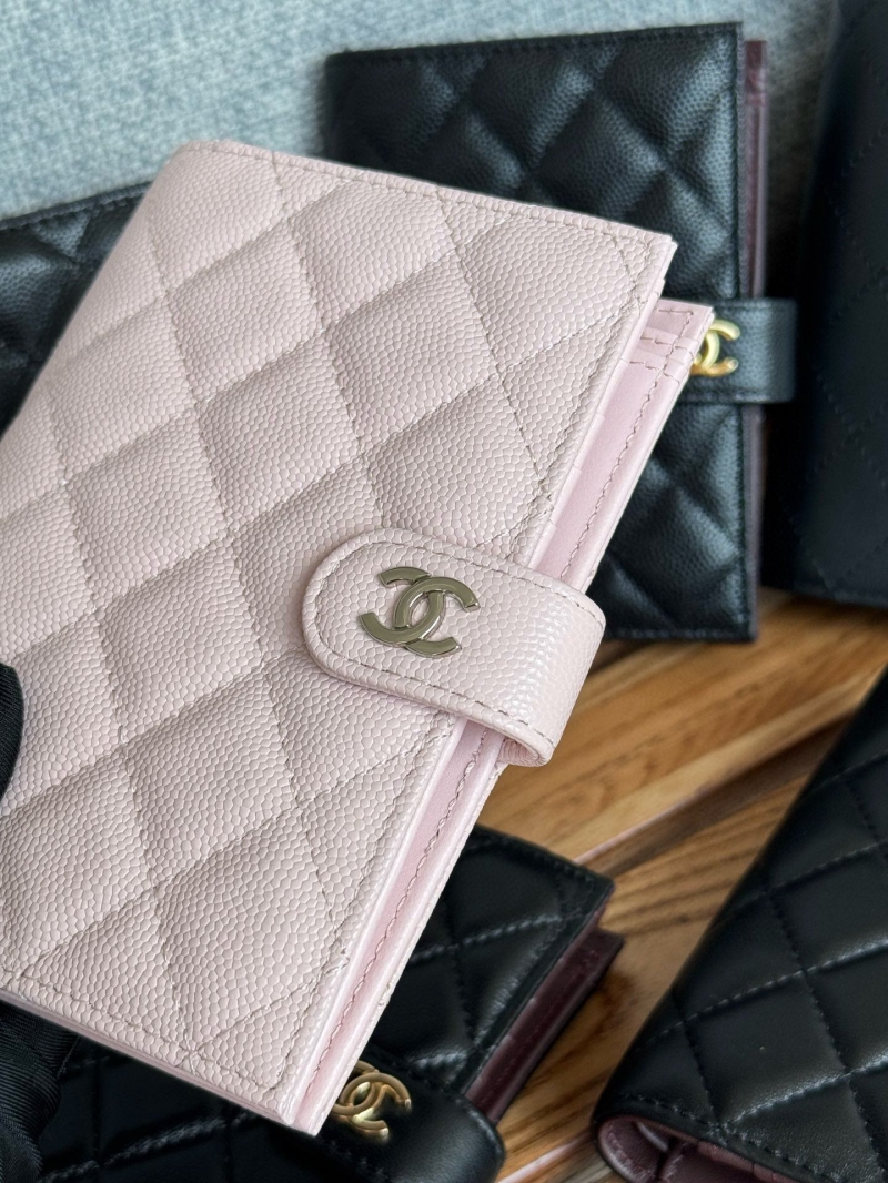 Ch**el wallet purse